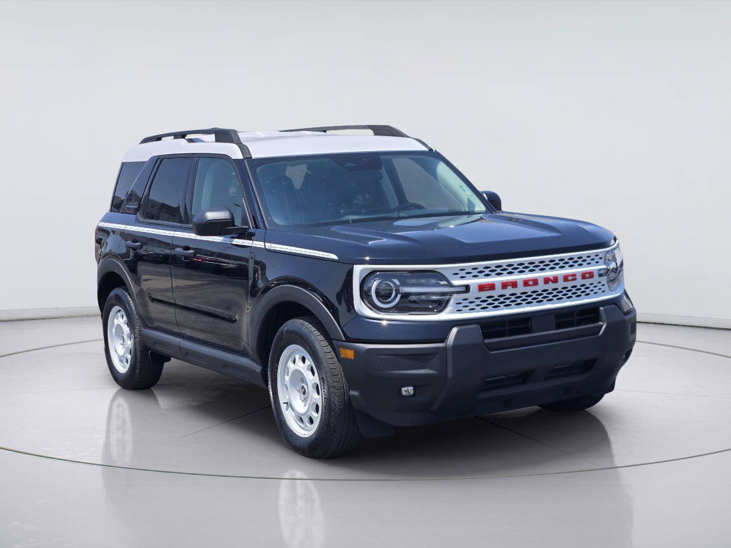Used 2025 Ford Bronco Sport Heritage w/ Convenience Package AWD/4WD image 3