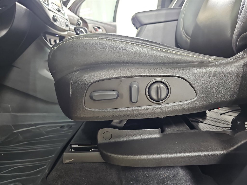 Certified 2023 Chevrolet Traverse LT w/ LPO, Floor Liner Package image 38