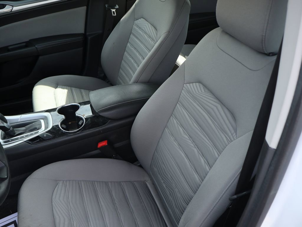 Used 2016 Ford Fusion S FWD image 31