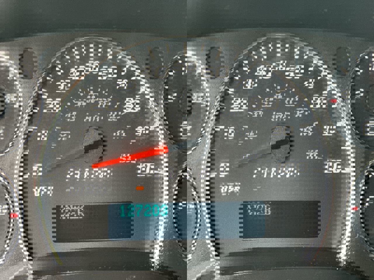 Used 2017 GMC Savana 2500 LT w/ LT Preferred Equipment Group image 15