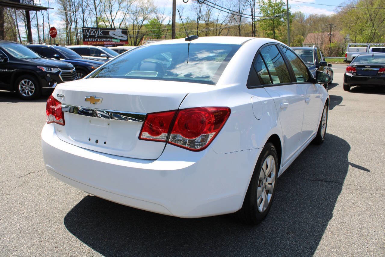 Used 2016 Chevrolet Cruze LS FWD image 8