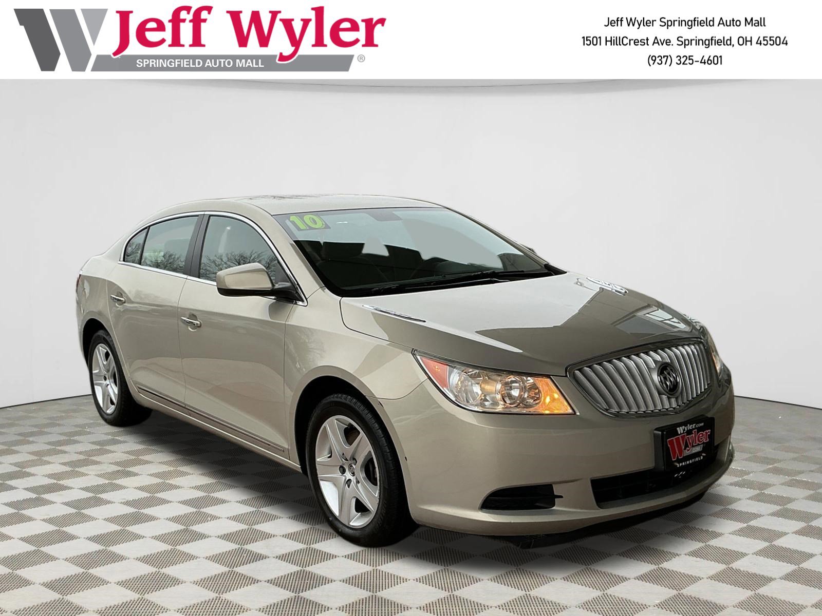 Used 2010 Buick LaCrosse CX image 1