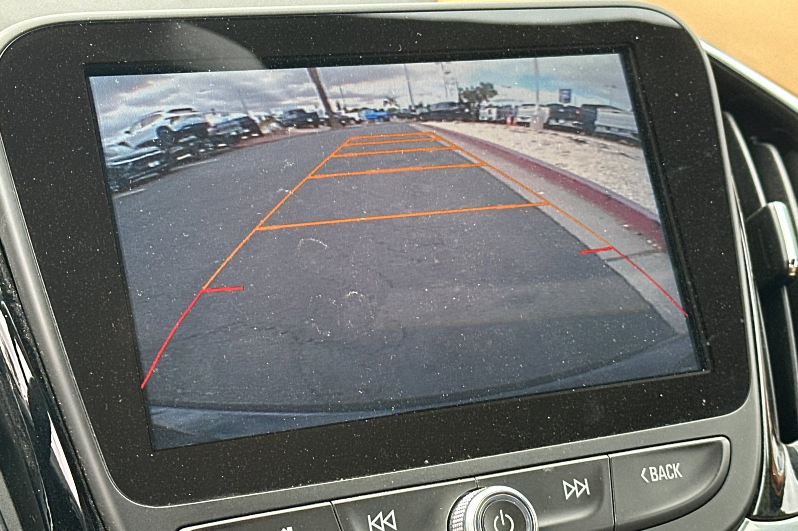 Used 2017 Chevrolet Volt Premier w/ Driver Confidence II Package image 27