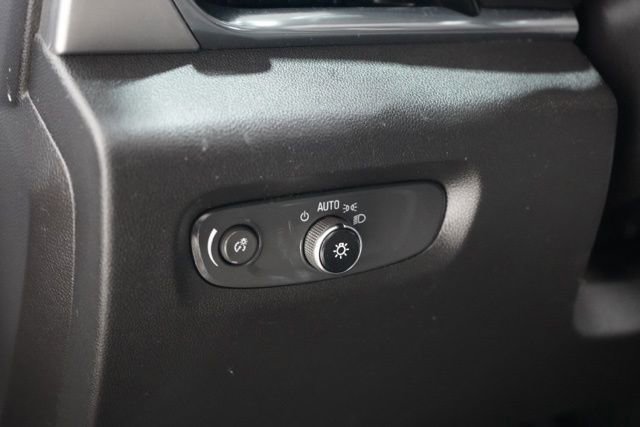 Used 2018 Chevrolet Traverse LS image 19