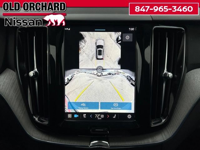Used 2025 Volvo XC60 B5 Plus AWD/4WD image 17