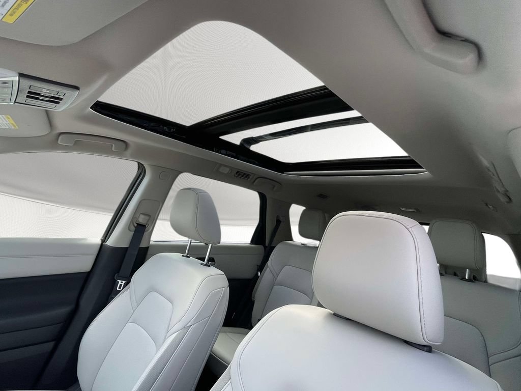 New 2026 Nissan Pathfinder SL w/ SL Premium Package FWD image 19