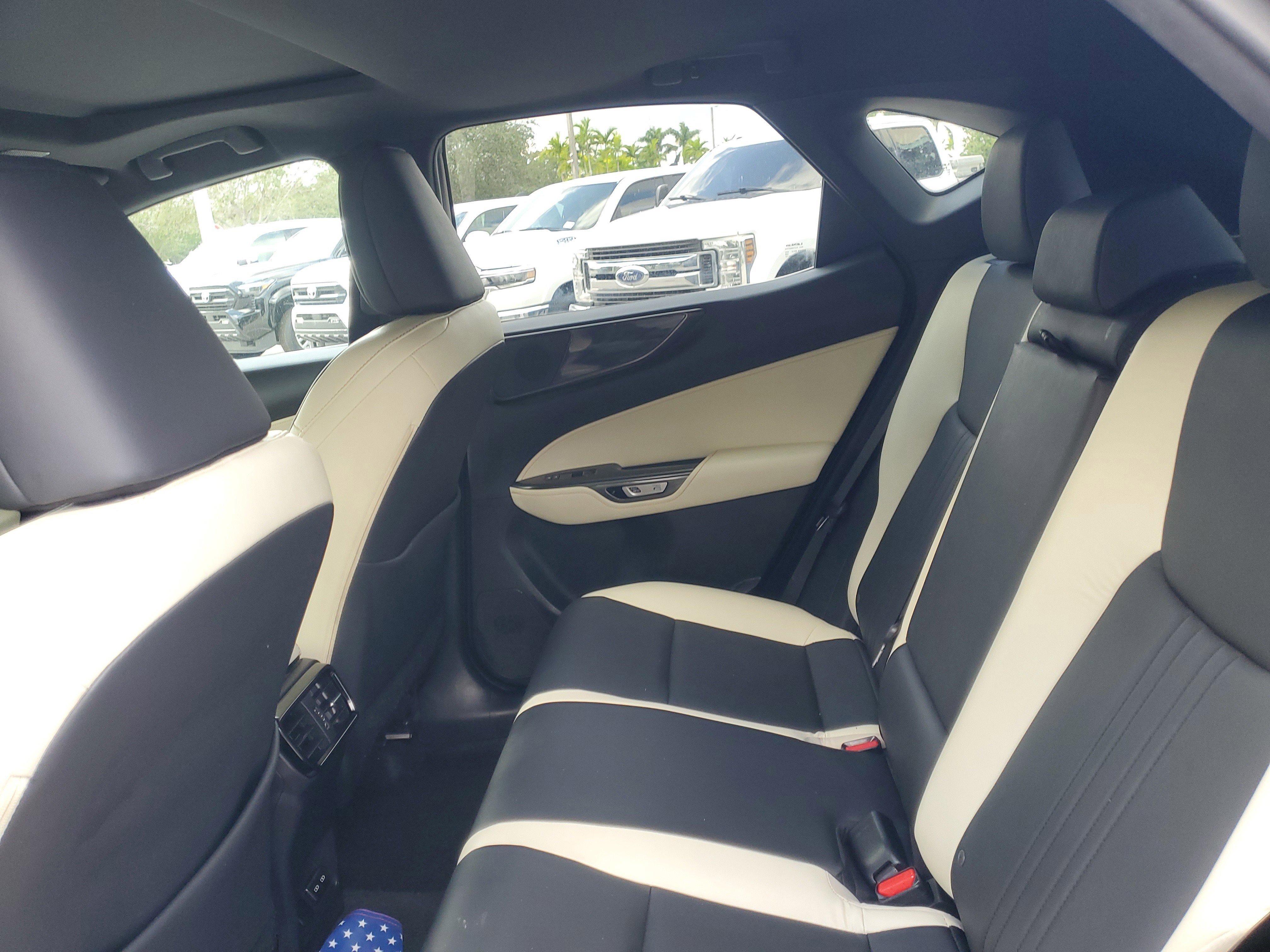 Used 2024 Lexus NX 250 NX 250 Premium image 12