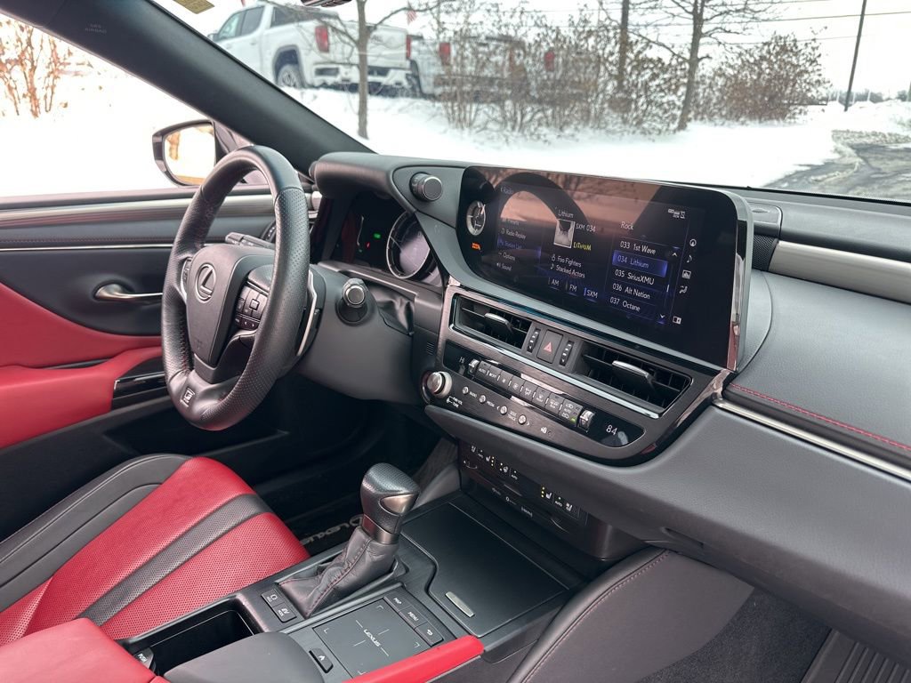 Used 2022 Lexus ES 300h F Sport w/ Accessory Package image 25