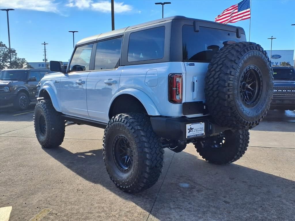 New 2025 Ford Bronco Outer Banks image 4