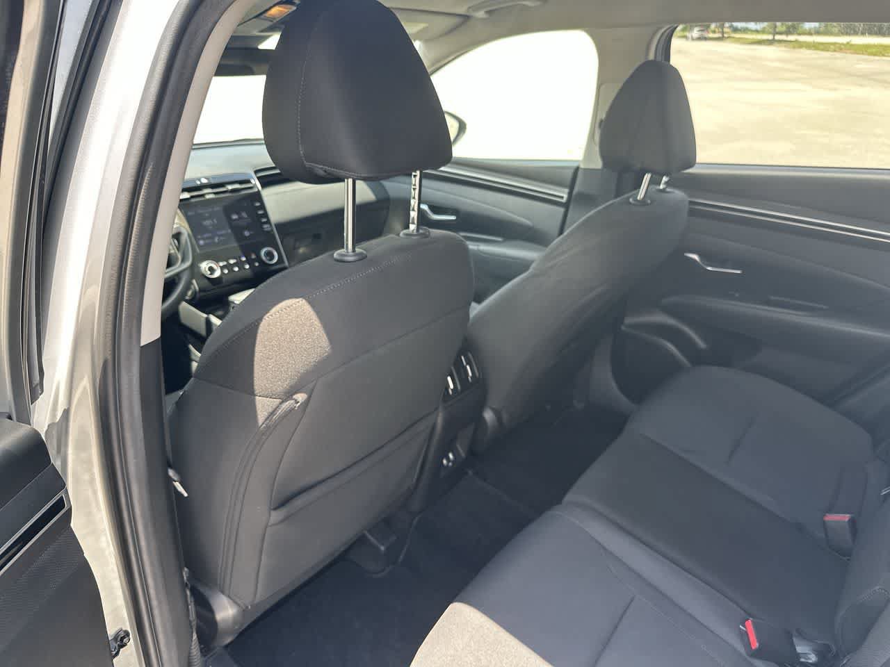 Used 2022 Hyundai Tucson SEL w/ Winter Package AWD/4WD image 18