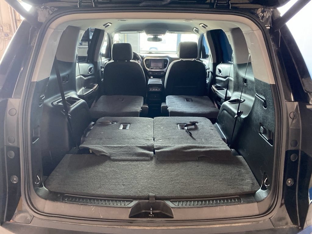 Used 2019 GMC Acadia SLE w/ LPO, Black Accent Package AWD/4WD image 21