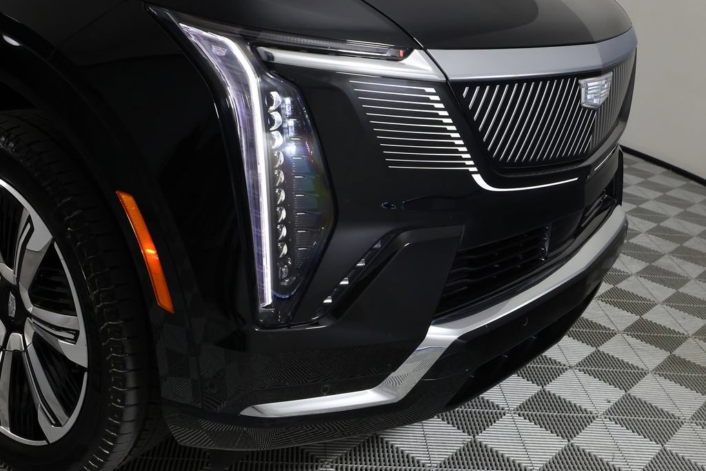 Used 2025 Cadillac Escalade IQ Luxury 2 w/ LPO, Premium Carpet Package AWD/4WD image 46