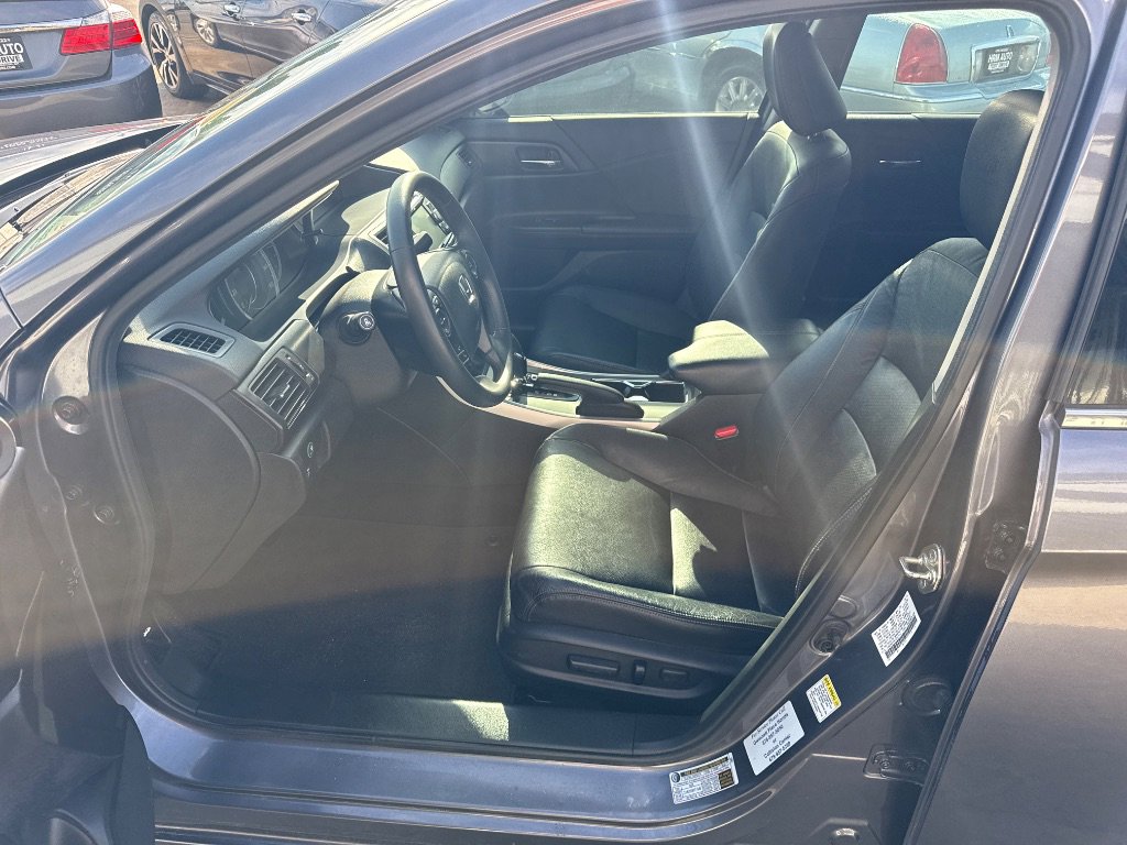 Used 2015 Honda Accord EX-L image 11