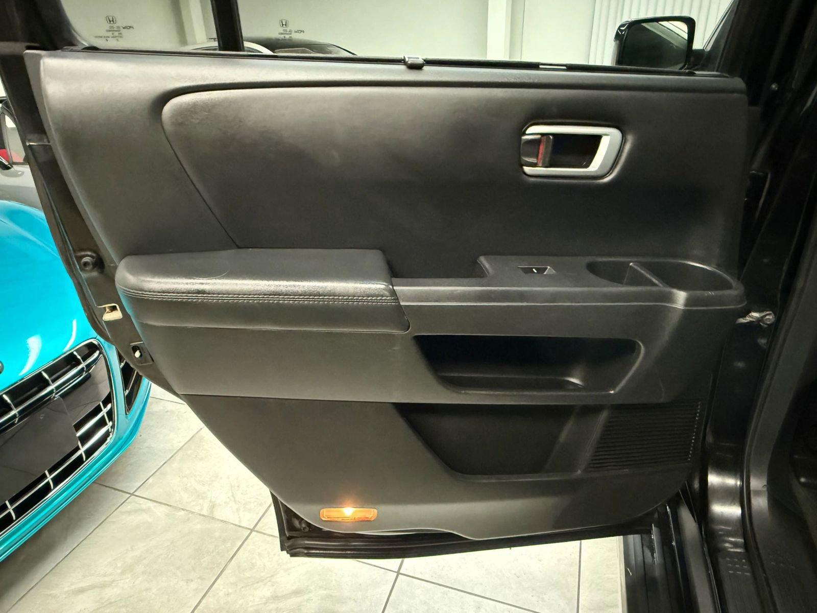 Used 2010 Honda Pilot Touring image 17