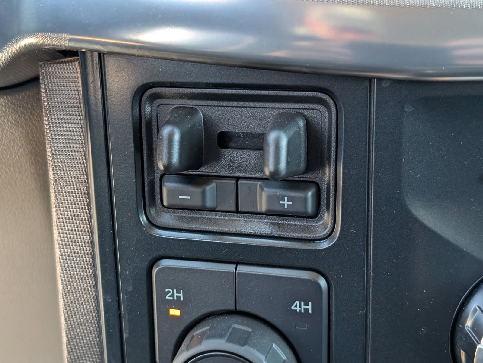 Used 2025 Ford F150 Platinum w/ Equipment Group 703A Plus image 16