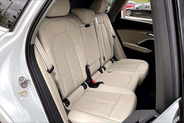 Used 2025 Audi Q5 Premium Plus w/ Premium Plus AWD/4WD image 20