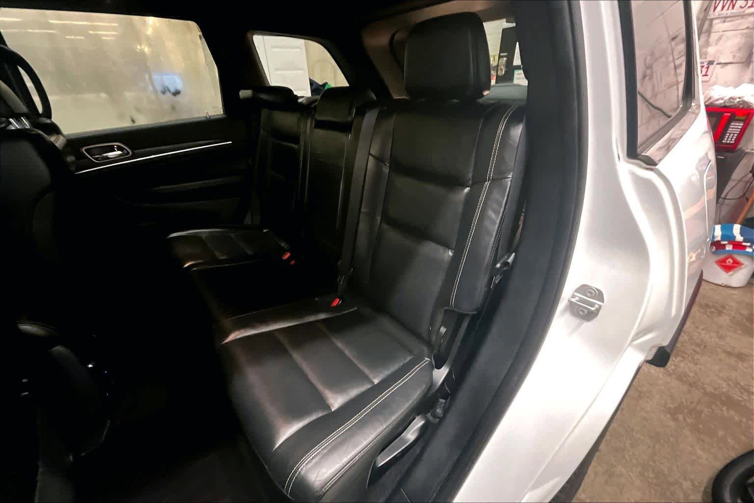 Used 2017 Jeep Grand Cherokee Limited AWD/4WD image 21