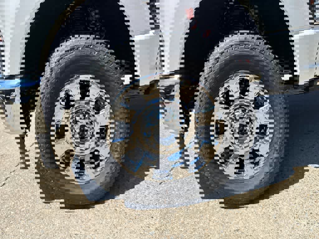 New 2025 Ford F250 Lariat w/ Lariat Ultimate Package image 9