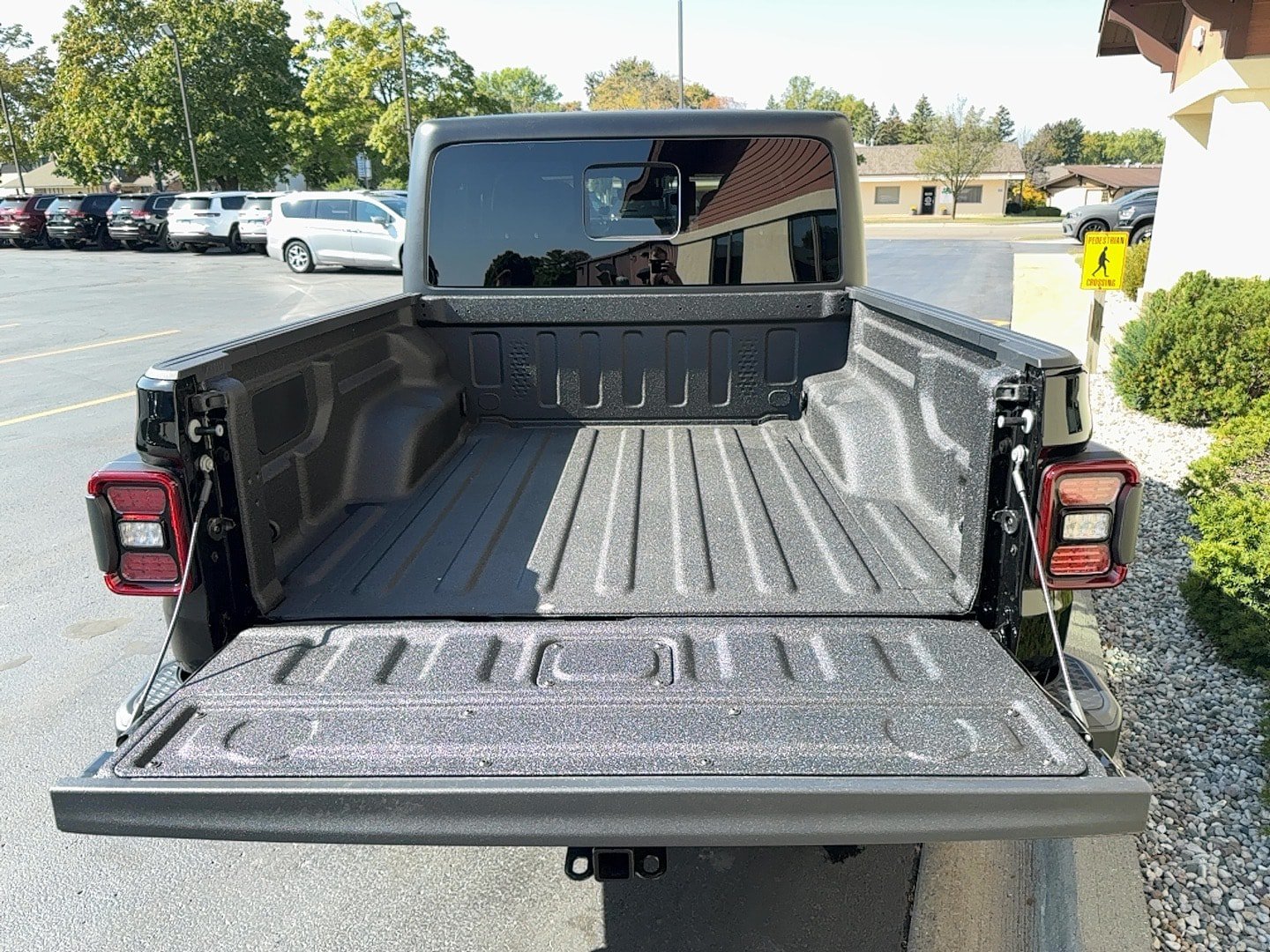 New 2025 Jeep Gladiator Sport AWD/4WD image 14