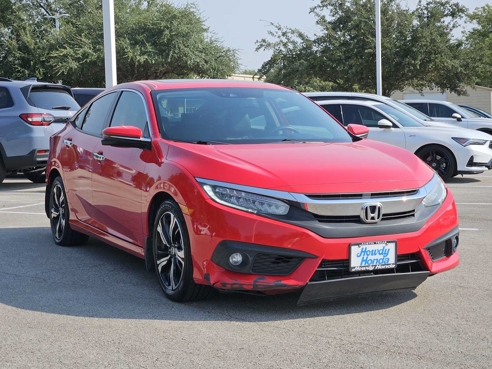 Used 2018 Honda Civic Touring image 3