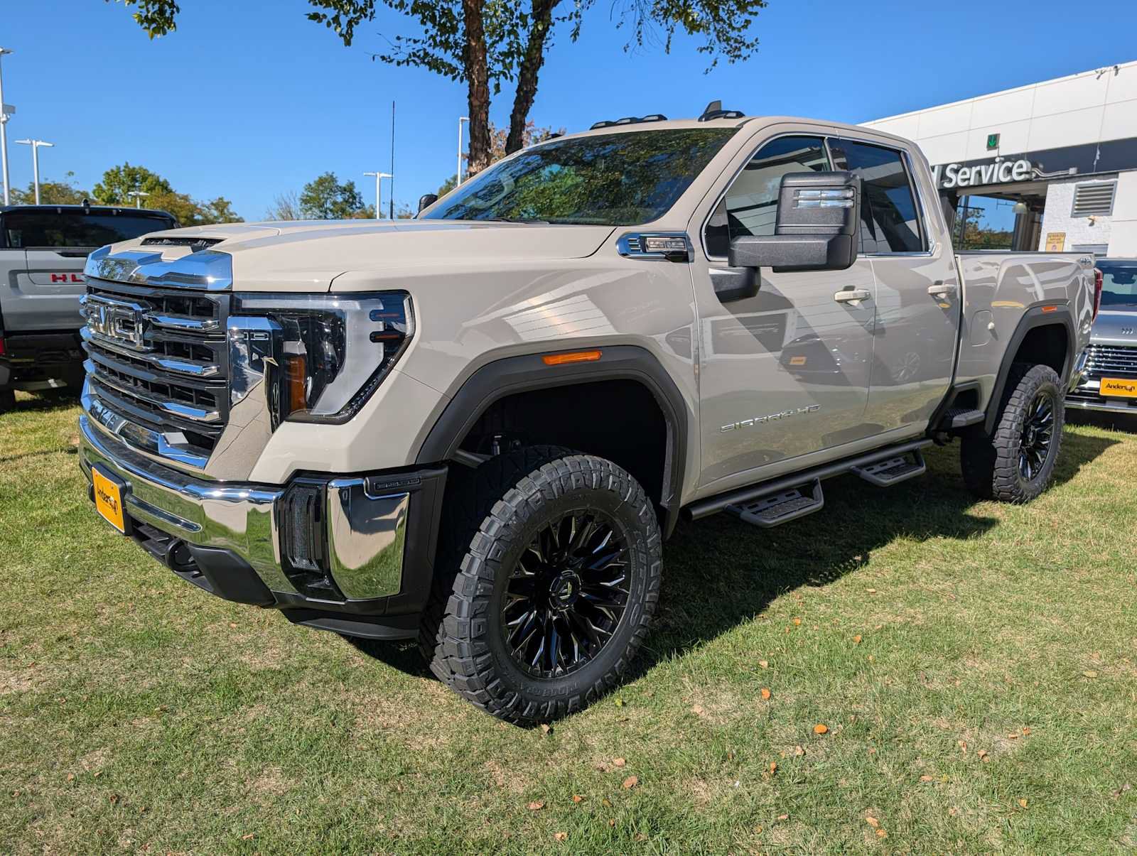 New 2026 GMC Sierra 2500 SLE w/ SLE Value Package; AWD/4WD image 6