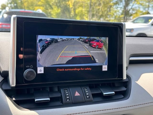 Used 2023 Toyota RAV4 XLE Premium AWD/4WD image 28