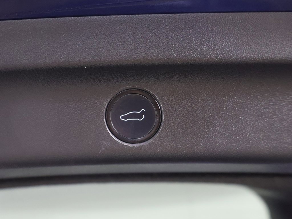 Used 2021 Tesla Model Y Long Range image 18