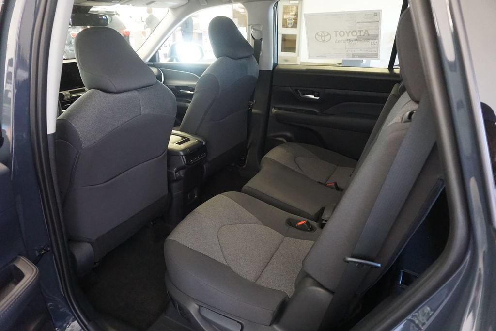 New 2026 Toyota Grand Highlander AWD image 23