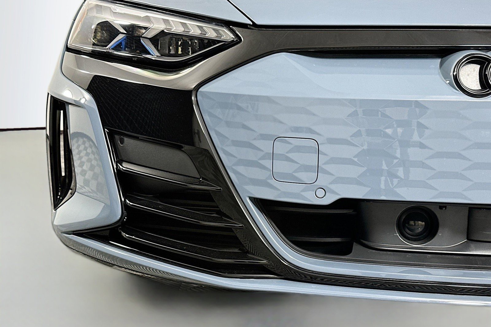 Used 2023 Audi e-tron GT Prestige w/ Prestige Package image 16