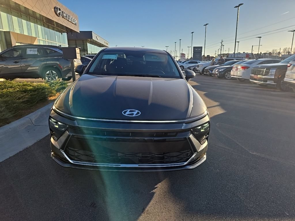 New 2026 Hyundai Sonata SEL FWD image 2