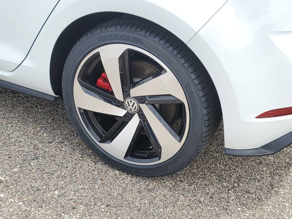 Used 2021 Volkswagen GTI S FWD image 31