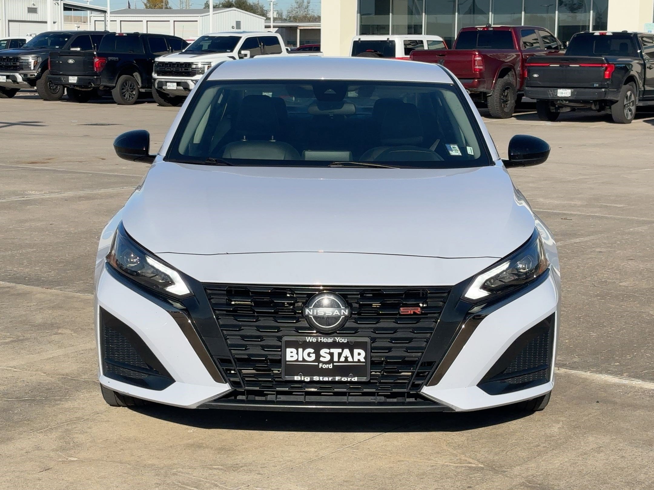 Used 2024 Nissan Altima 2.5 SR image 10