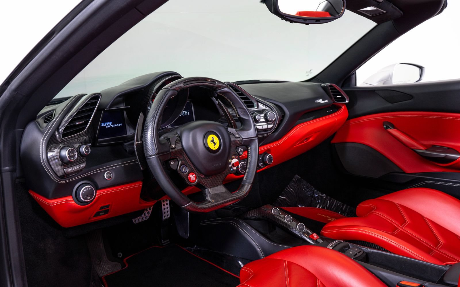 Used 2019 Ferrari 488 Spider RWD image 20