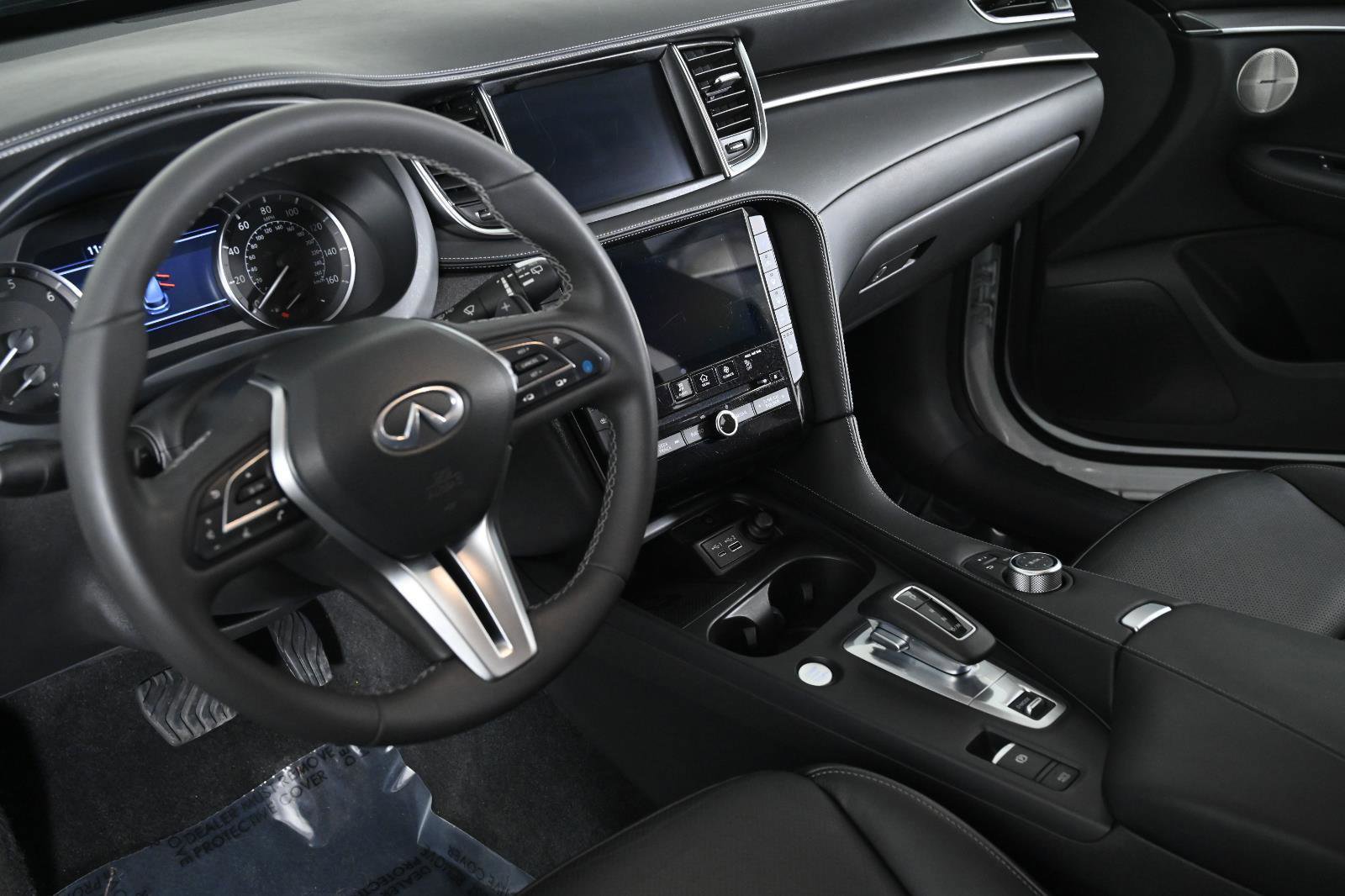 Used 2024 INFINITI QX50 Luxe image 10