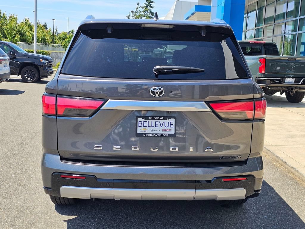 Used 2025 Toyota Sequoia Capstone AWD/4WD image 4