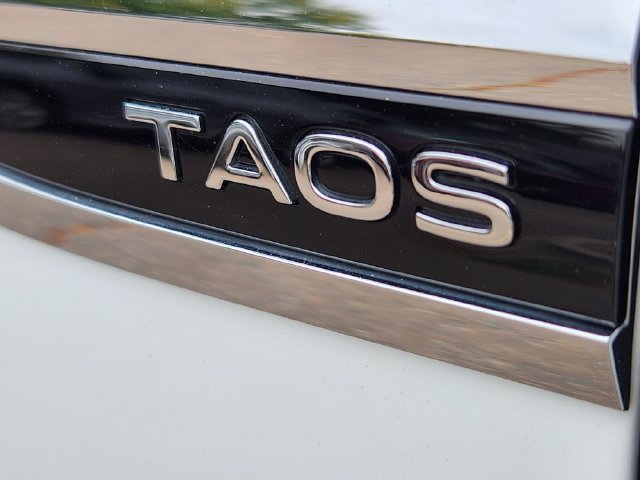 Certified 2023 Volkswagen Taos S FWD image 11