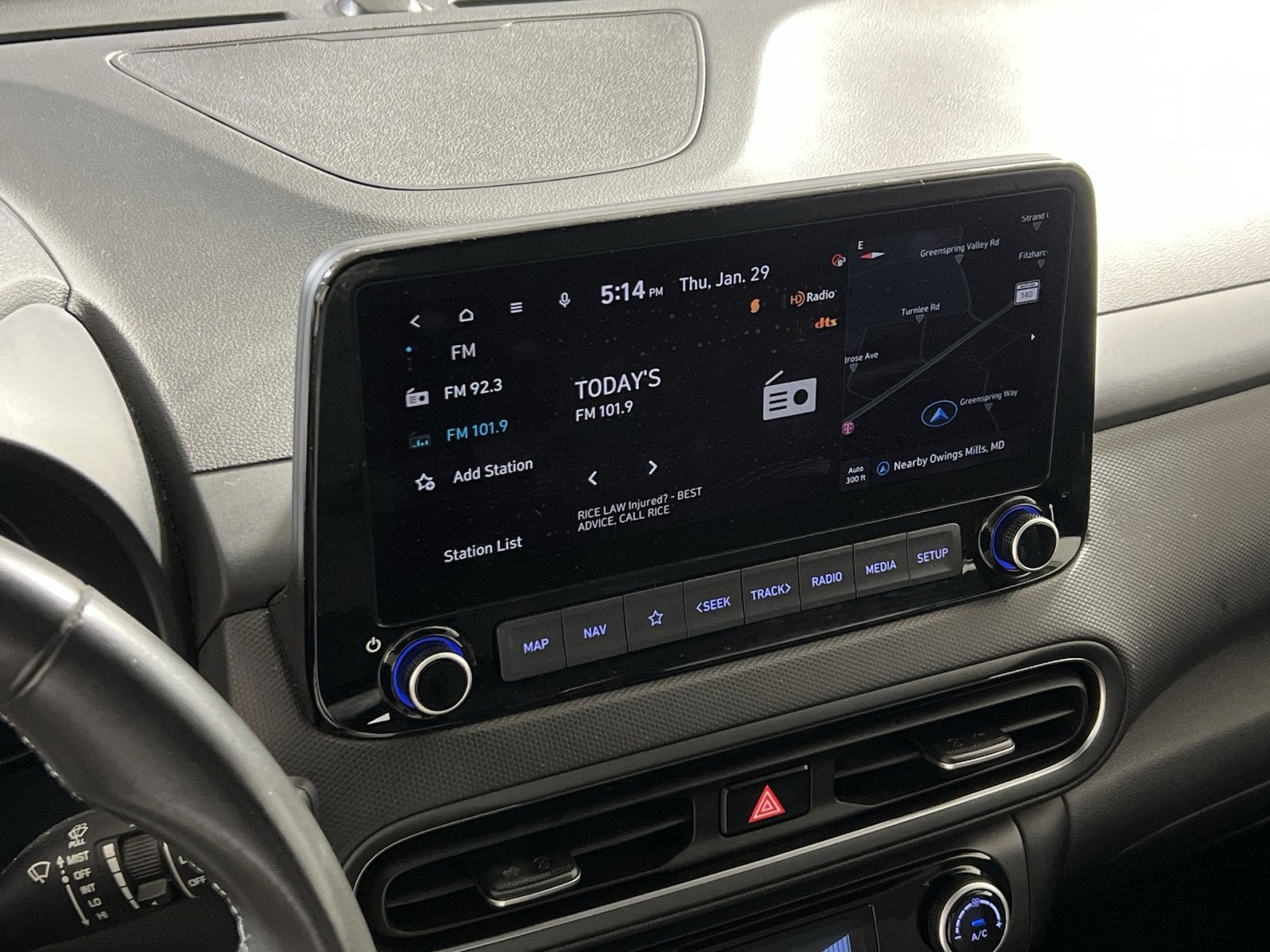 Used 2023 Hyundai Kona SEL w/ Convenience Package image 16