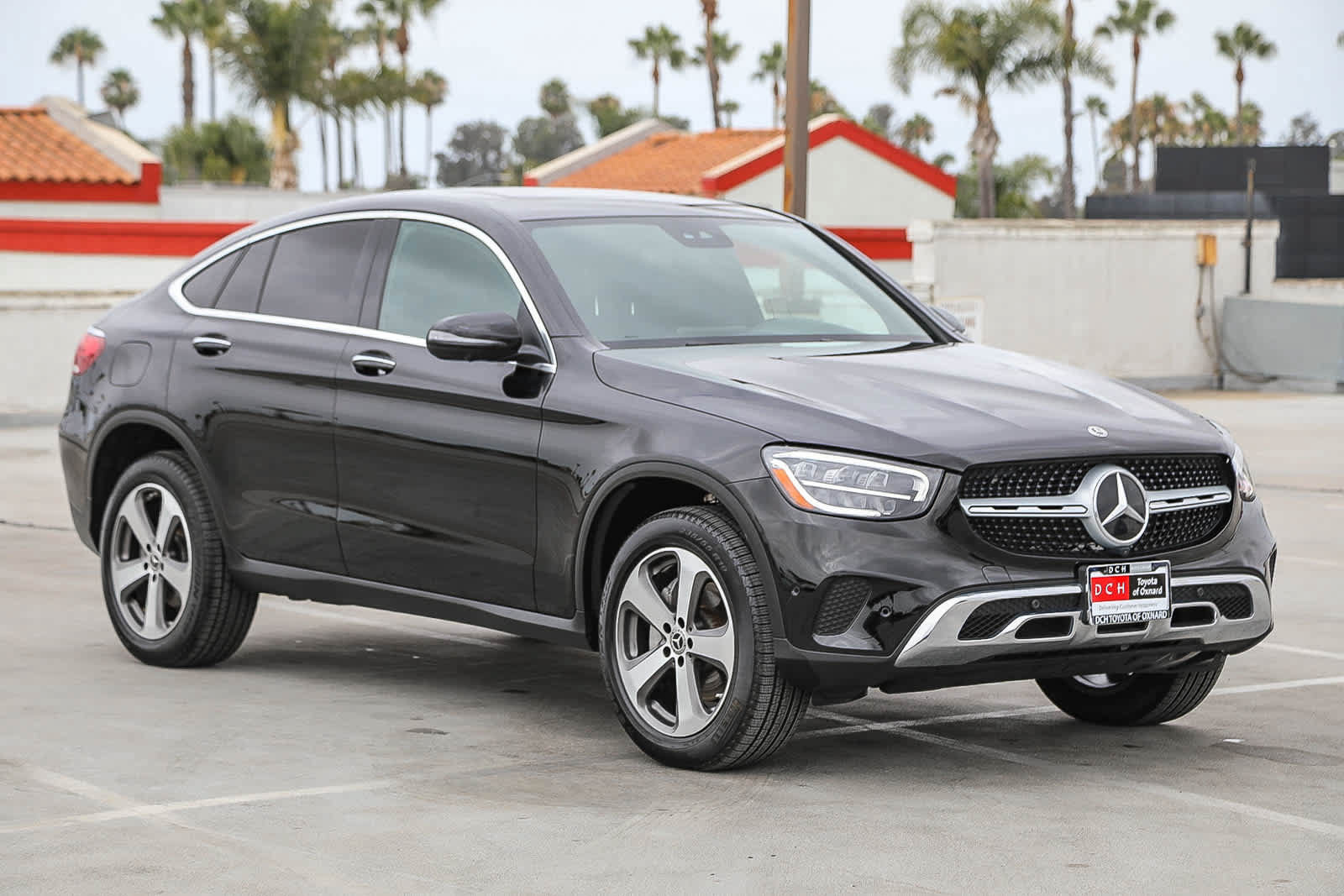 Used 2022 Mercedes-Benz GLC 300 4MATIC Coupe image 4