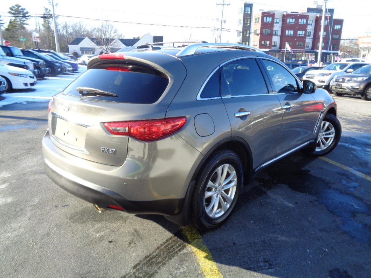 Used 2013 INFINITI FX37 AWD 4dr w/ Premium Pkg image 4