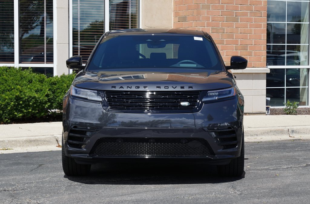 Used 2026 Land Rover Range Rover Velar Belgravia AWD/4WD image 4