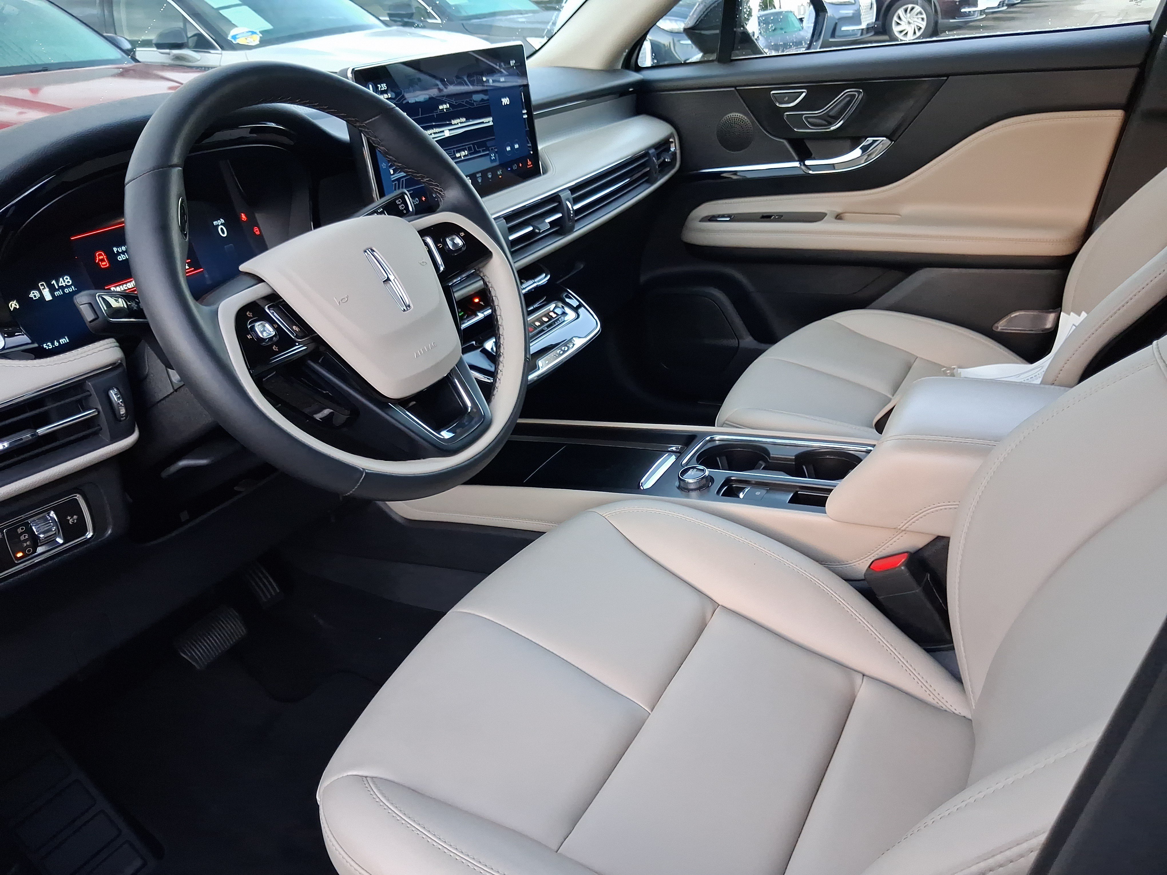 Certified 2025 Lincoln Corsair FWD image 11