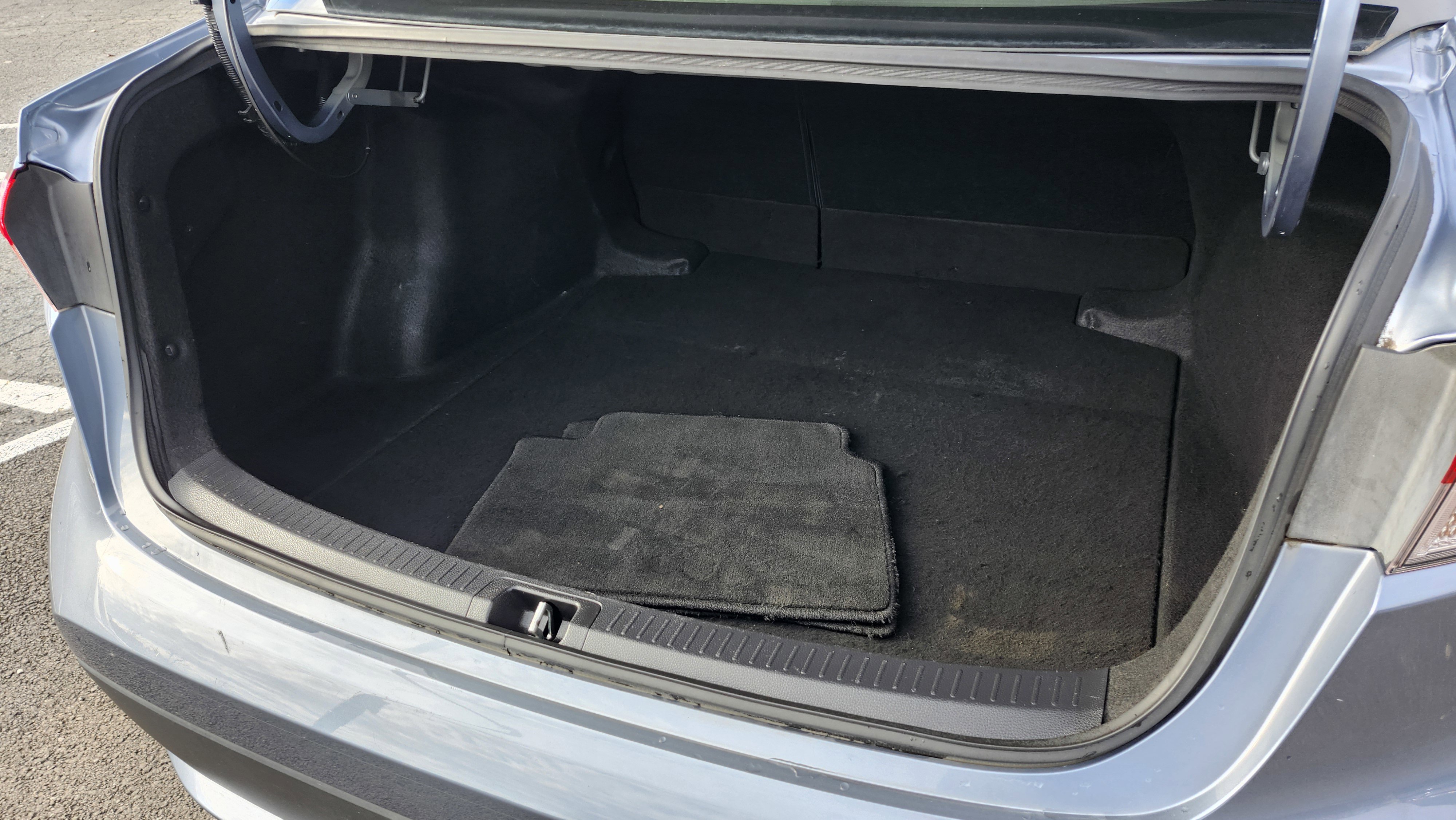 Used 2022 Toyota Corolla LE image 20