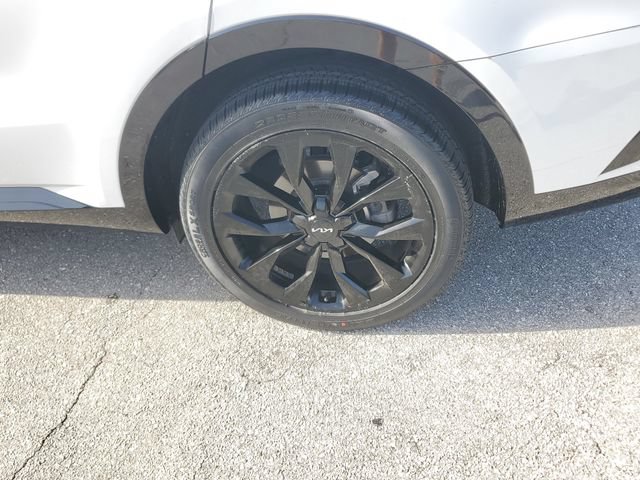 Certified 2023 Kia Sorento SX FWD image 5