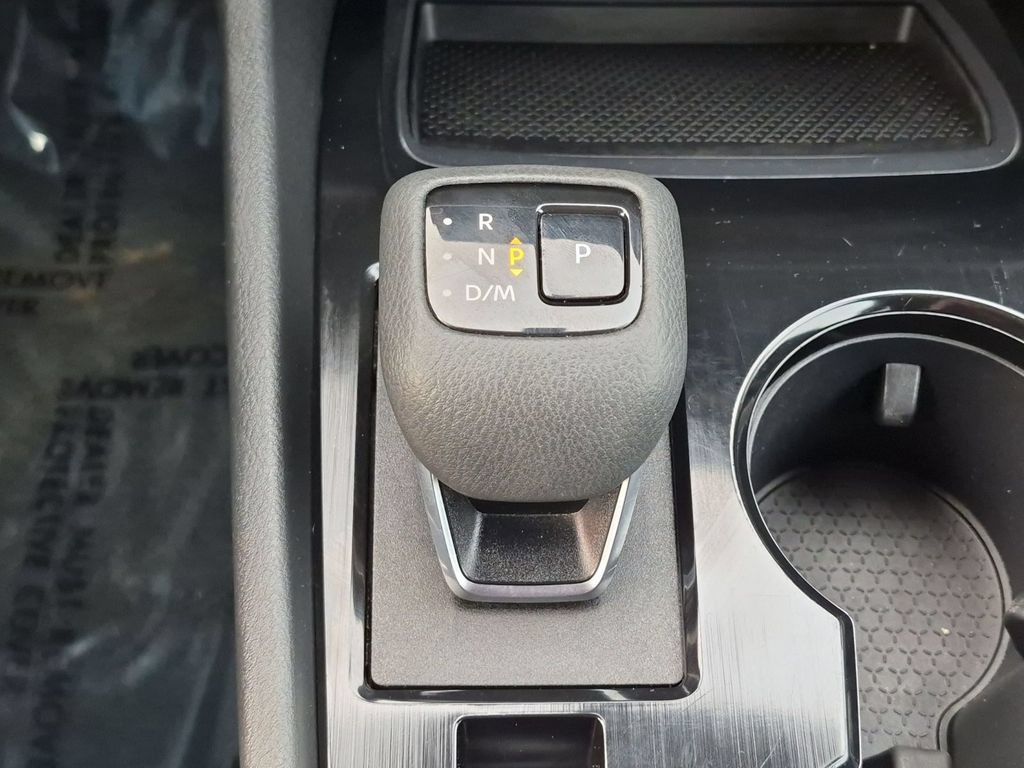 Used 2024 Nissan Rogue S AWD/4WD image 24