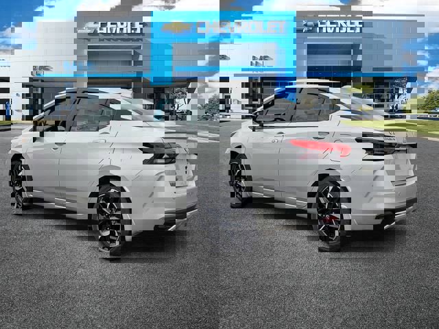 Used 2024 Nissan Versa SR w/ Trunk Package image 4