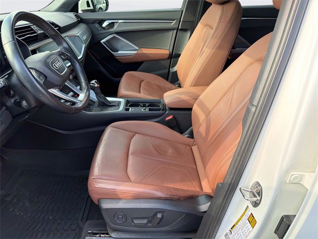 Used 2020 Audi Q3 2.0T Premium Plus w/ Premium Plus Package image 20