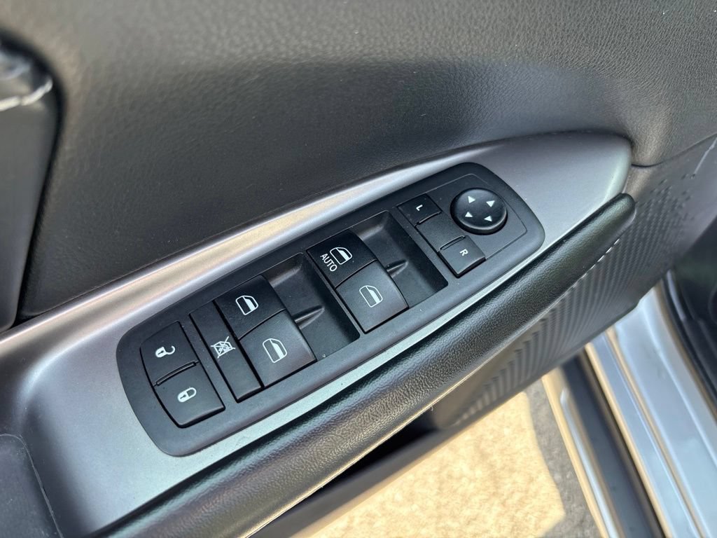 Used 2018 Dodge Journey Crossroad AWD/4WD image 17
