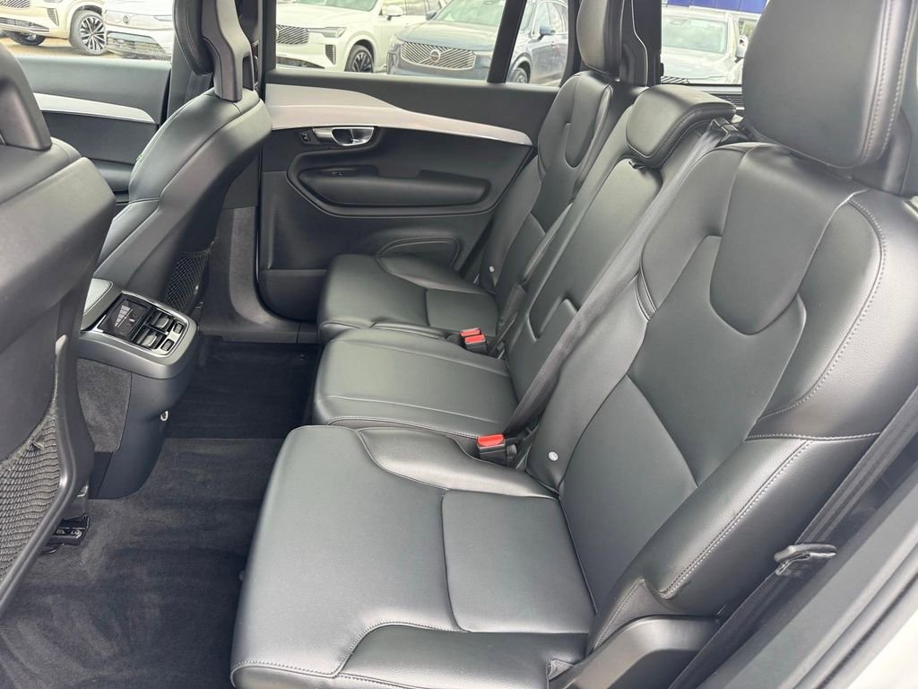 Used 2018 Volvo XC90 T5 Momentum w/ Convenience Package image 9