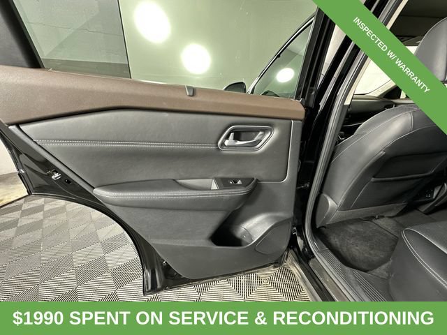 Used 2021 Nissan Rogue Platinum FWD image 15