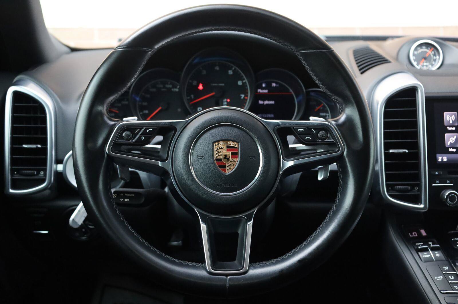 Used 2018 Porsche Cayenne AWD/4WD image 34